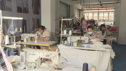 何世昌 返鄉(xiāng)創(chuàng)辦服飾廠 帶動群眾增收致富